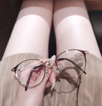 ˂