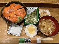 �T�[����...