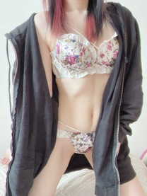 ����ł�????