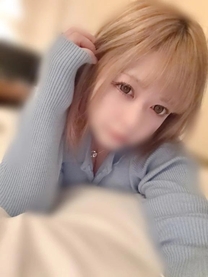 ΂...