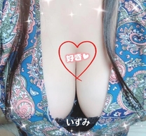 ���y����