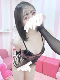 �������q����