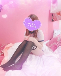 ΂