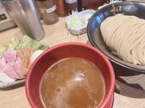 19:00