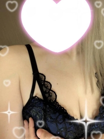 ΂́
