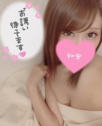 炩...