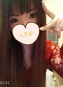 {wYl...