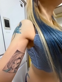 �{������1...