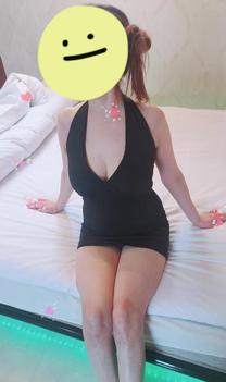 ΂
