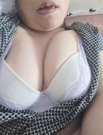 ΂