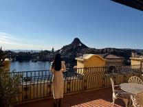 ��A���A...