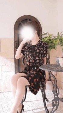 ΂