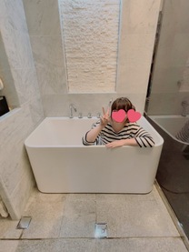 ����F��...