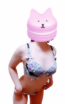 {