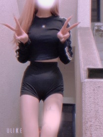 ΂...