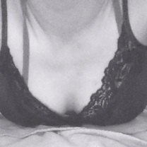 �������i...