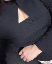 ΂