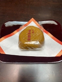 �����{�R�{�R