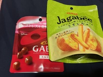 ���U����...