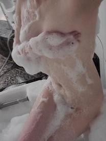 ���J����