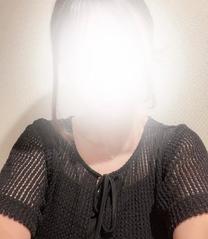 ΂