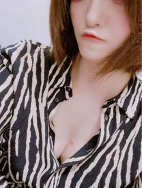 ΂