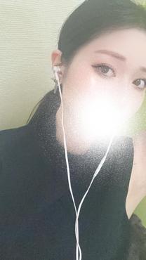 yA``///z