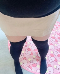 �H�ׂ���...