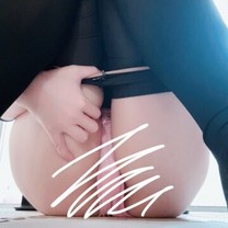 ₷...