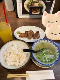 ���肩��...